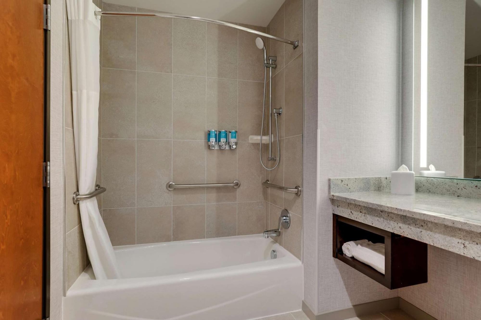 Drury Plaza Hotel Cincinnati Florence Esterno foto