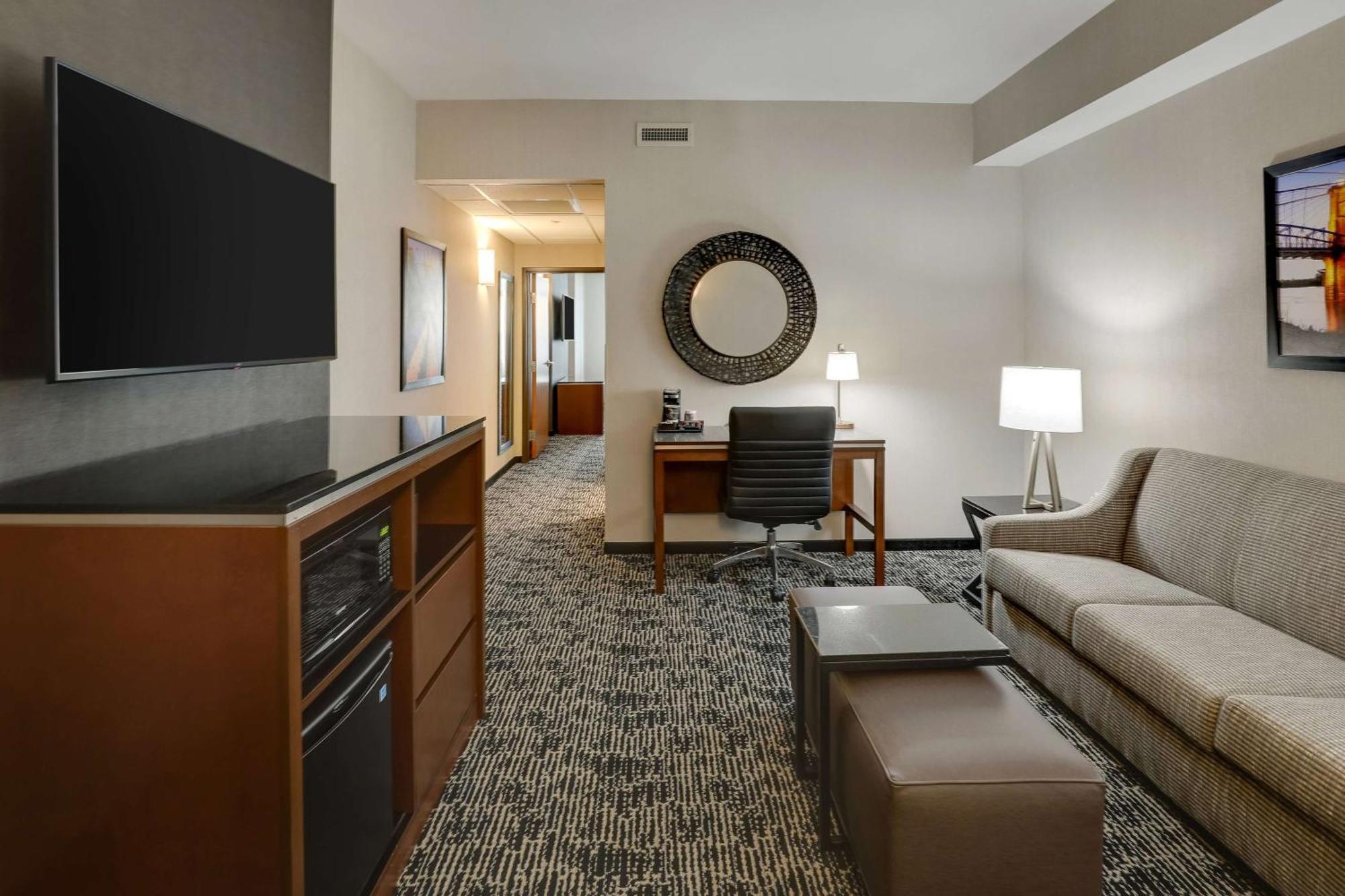 Drury Plaza Hotel Cincinnati Florence Esterno foto